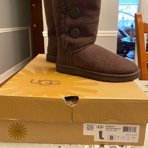 Brand NEW! UGG Bailey Button Triplet High Boot